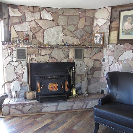 Al'S Westward Ho Motel West Yellowstone Extérieur photo