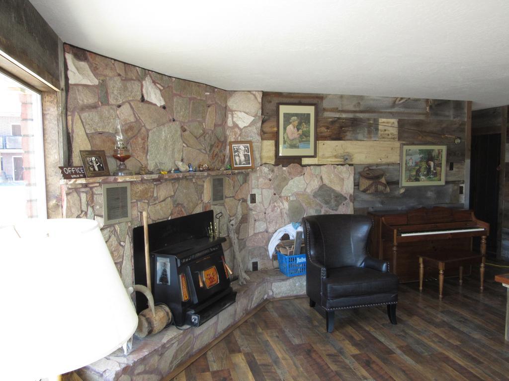 Al'S Westward Ho Motel West Yellowstone Extérieur photo